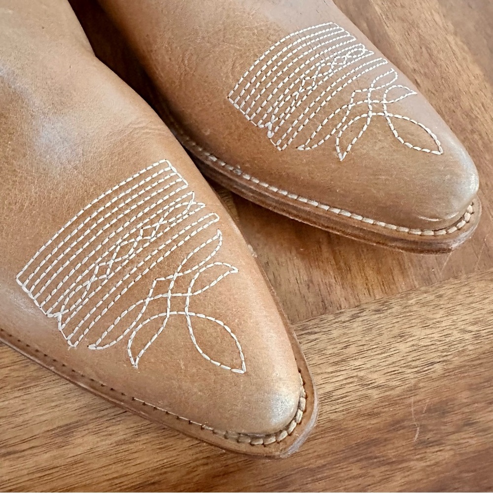 Golden Goose - Women’s low Wish Star boots in camel never worn size 40 (10US) - Picture 6 of 15
